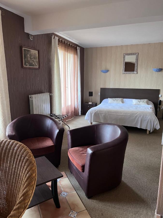 Hostellerie Saint Clément Vic-sur-Cère Exterior foto