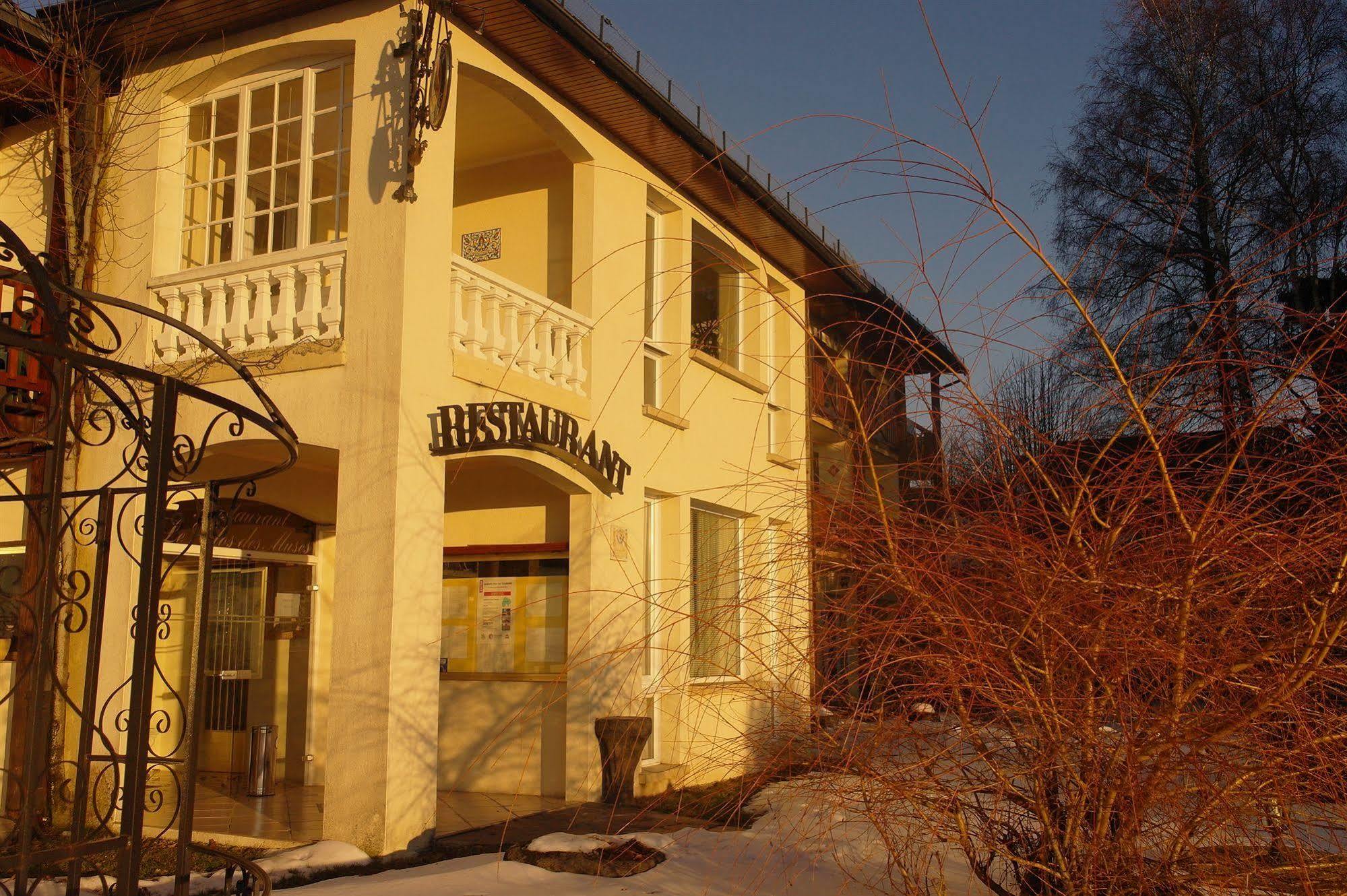 Hostellerie Saint Clément Vic-sur-Cère Exterior foto